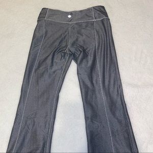 Reversible Black & Gray Lululemon Yoga Pants!